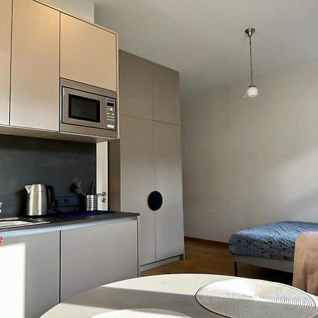 Modern Central Apartment Riga Retreat 외부 사진